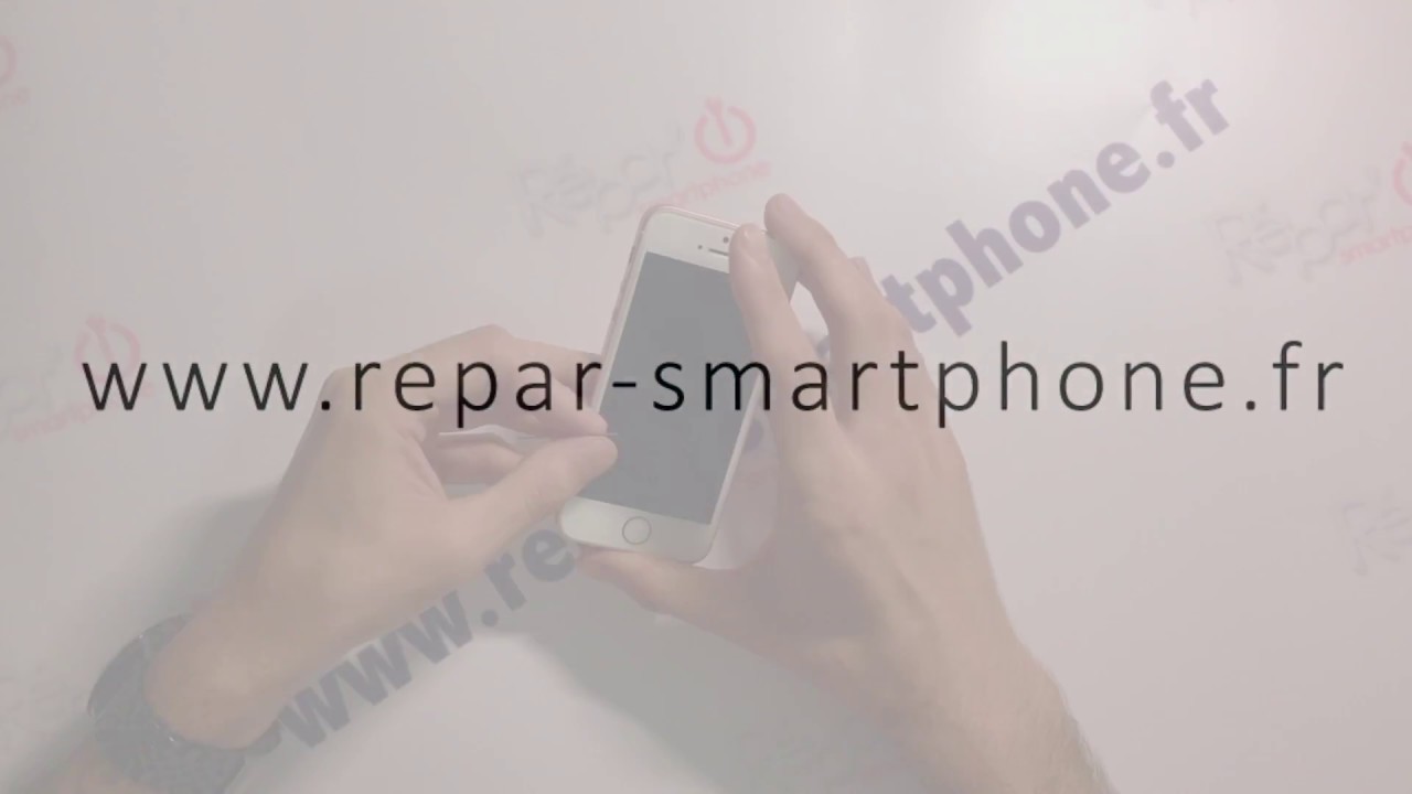 Nettoyage de la prise de charge lightning sur iPhone