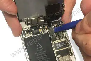 Retirer la nappe du tactile iPhone 1 Retirer la nappe du tactile iPhone 1