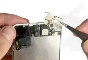 Retrait de l ecouteur iPhone 5S SE 3 Retrait de l ecouteur iPhone 5S SE 3
