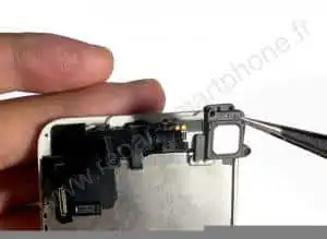 Retrait de l'ecouteur iPhone 5S SE 4 Retrait de l'ecouteur iPhone 5S SE 4