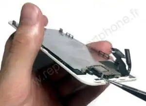 Retrait de l ecouteur iPhone 5S SE 1 Retrait de l ecouteur iPhone 5S SE 1