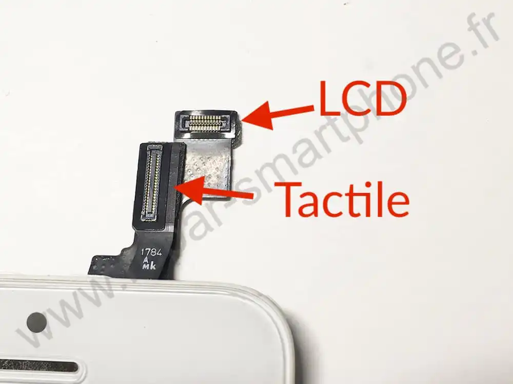 connecteur LCD et tactile sur iPhone SE connecteur LCD et tactile sur iPhone SE