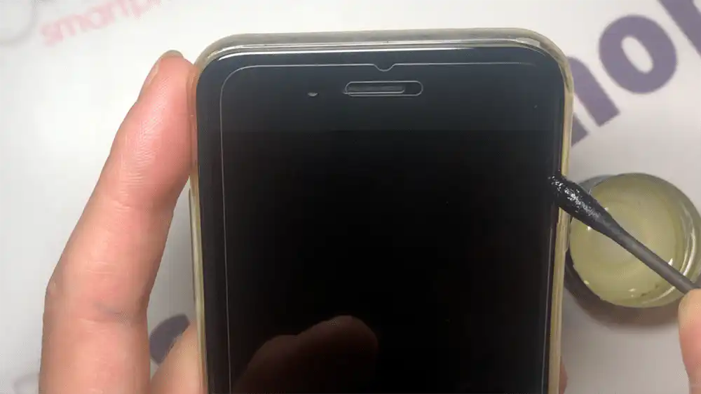 enlever la bulle verre trempe en mettant de l'huile