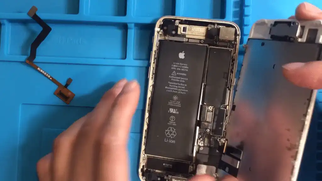 enlever l'ecran et debrancher la batterie iphone 7 7 plus 8 8 plus enlever l'ecran et debrancher la batterie iphone 7 7 plus 8 8 plus