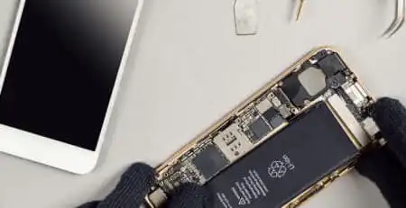 iphone repare avec des plaques metalliques manquantes