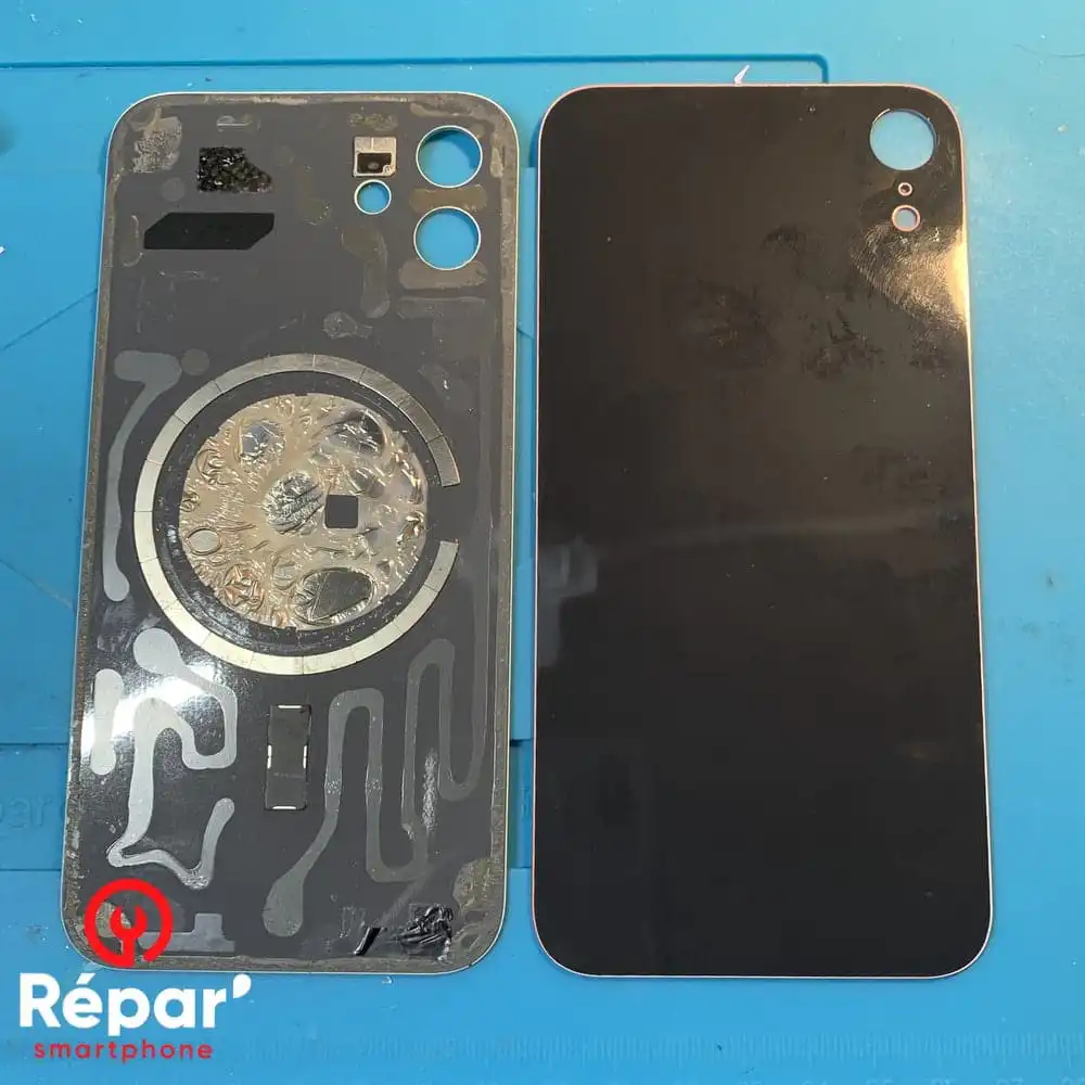 traces de demontage sur une vitre arriere originale